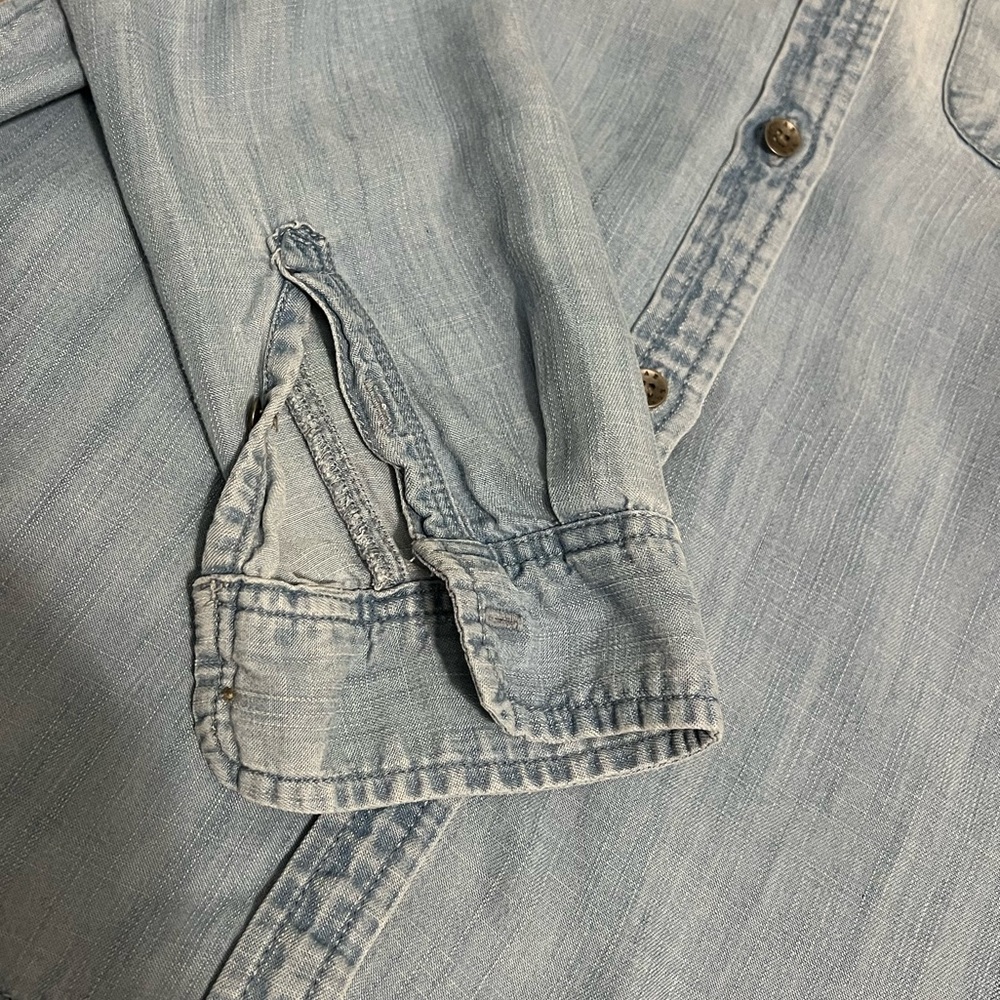 American Eagle Chambray Button Down - image 6